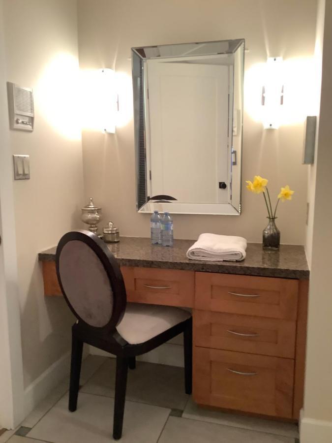 Suite Smart Vancouver Extérieur photo
